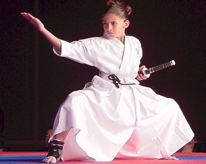 Девушка в кимоно, все хотят такой стать
