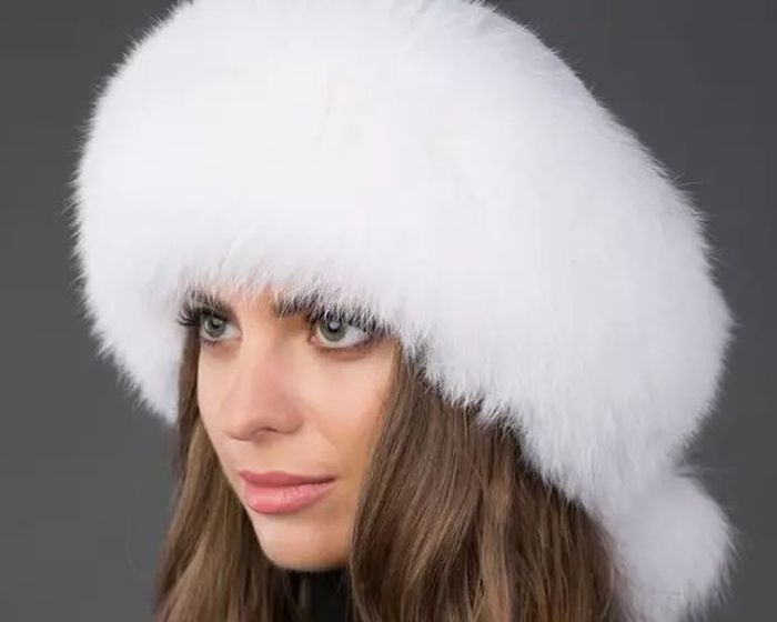 Зимние женские шапки из меха, новости о моде