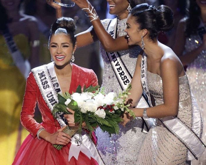 Титул Вселенная мисс - 2012, красавица американская получила